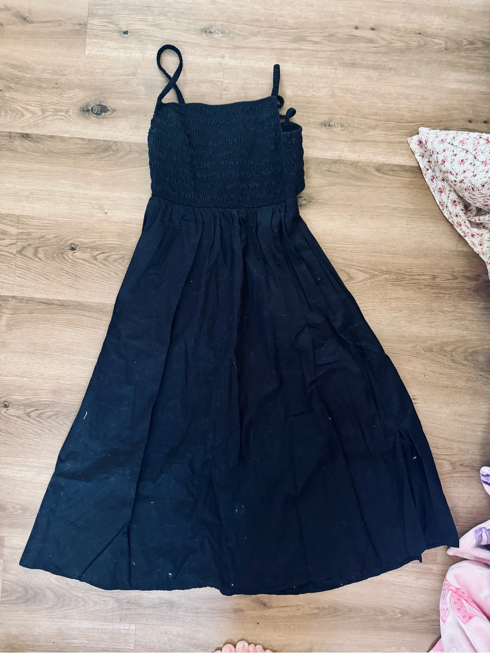 Old Navy Fit and Flare Smocked Bodice Cut Out Back Poplin Dress Worn Once